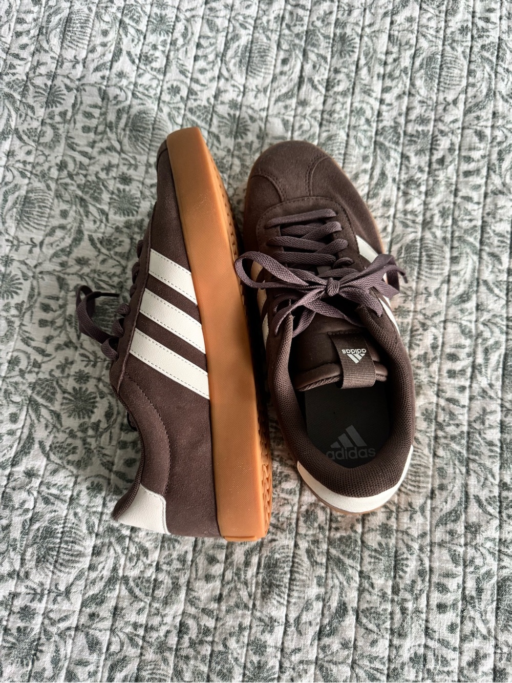 adidas Men’s Brown Suede Sneakers with White Stripes and Gum Sole NWOT